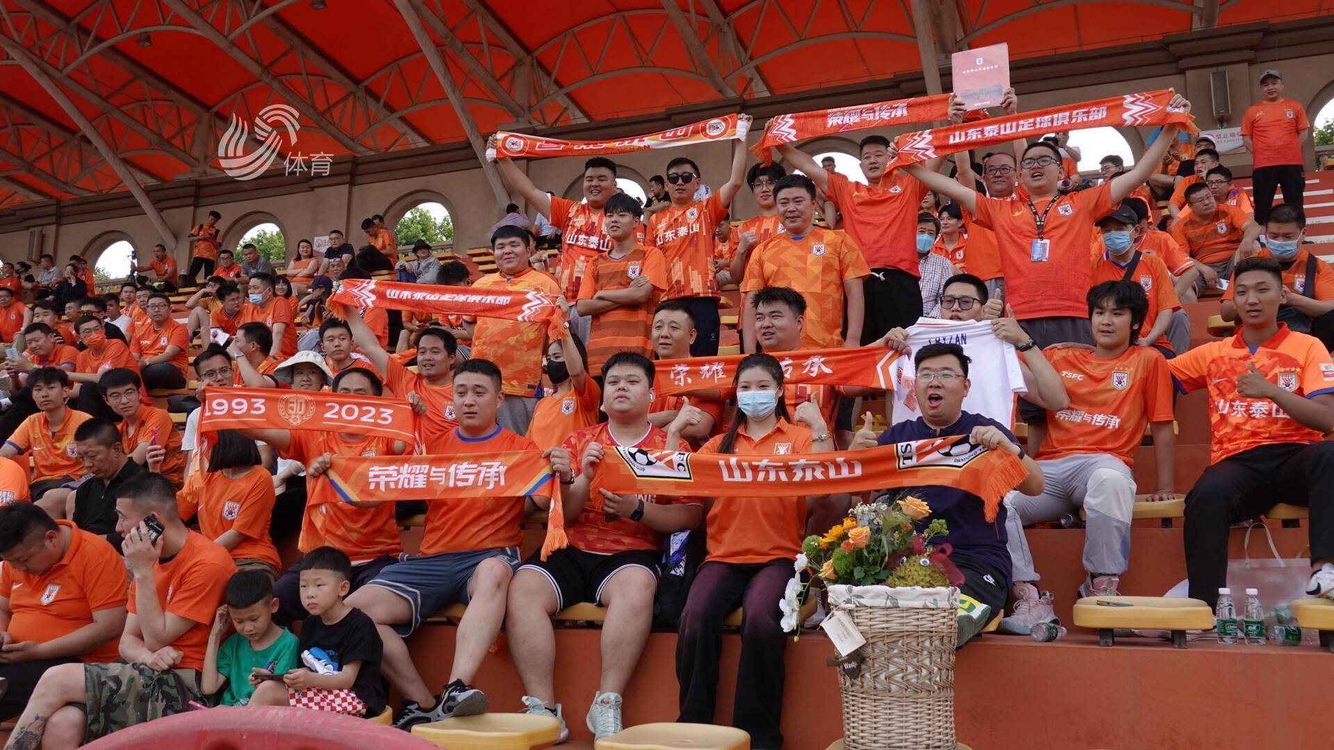 网球公开赛，燕山闪电队与东海玄武队淘汰对手，阵地战处理得当！边后卫成为亮点(法国网球公开赛属于硬地赛事)