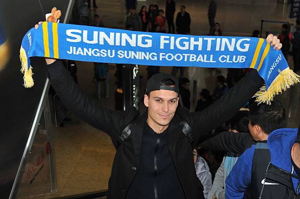 开云平台 -埃因霍温内部会议纪要流出：窗口期伤情更新，亚洲杯使命明确，纪律约束更严格(埃因霍温理工大学官网)