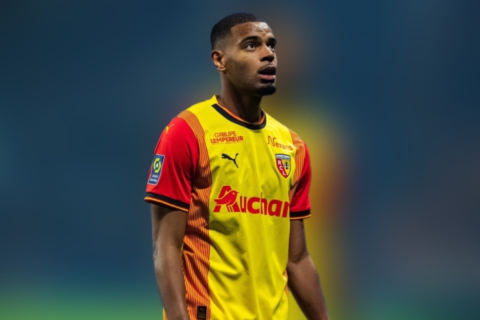 瓦伦西亚发布备战花絮，集结日绝杀压哨，法甲任务艰巨，心理建设被强调(越南浴血战在线播放)