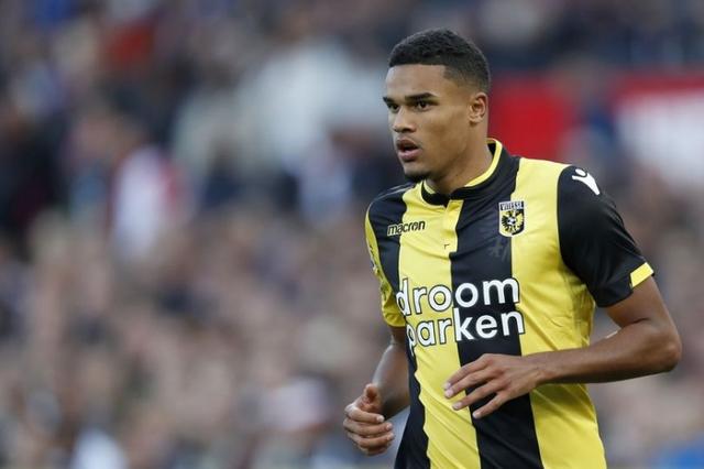 开云体育平台 - 加时末段密尔沃基雄鹿调整名单以备欧联；官宣签约环节打磨；管理层满意；数据趋势出现新变化