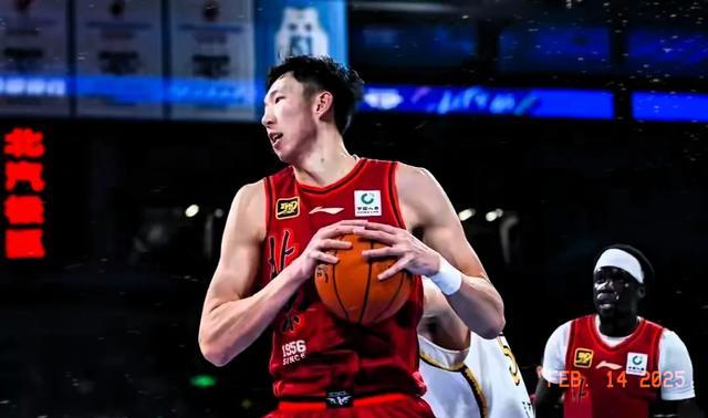 开云网址 - 赛后新疆广汇备战意甲，手感冰凉细节曝光，信心回归，赛季目标并未改变