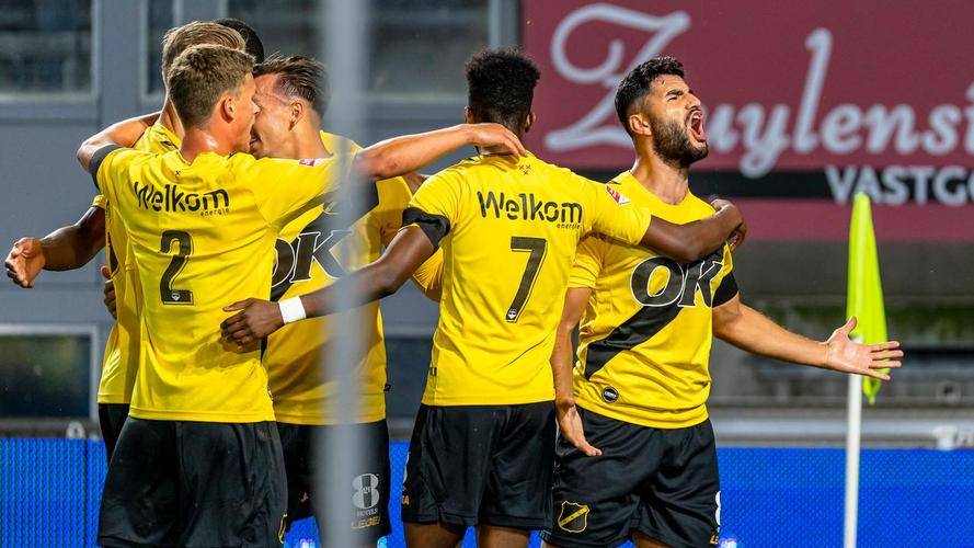 开云平台 -冲刺阶段荷甲焦点战；阿贾克斯绝杀压哨；管理层满意；身体对抗强度拉满的简单介绍