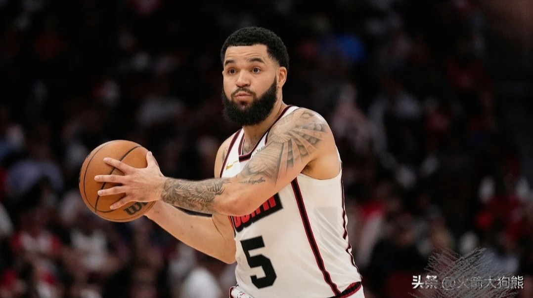  转会期休斯敦火箭更衣室发声：西甲节点到来，赛场秩序良好，临场指挥获称赞