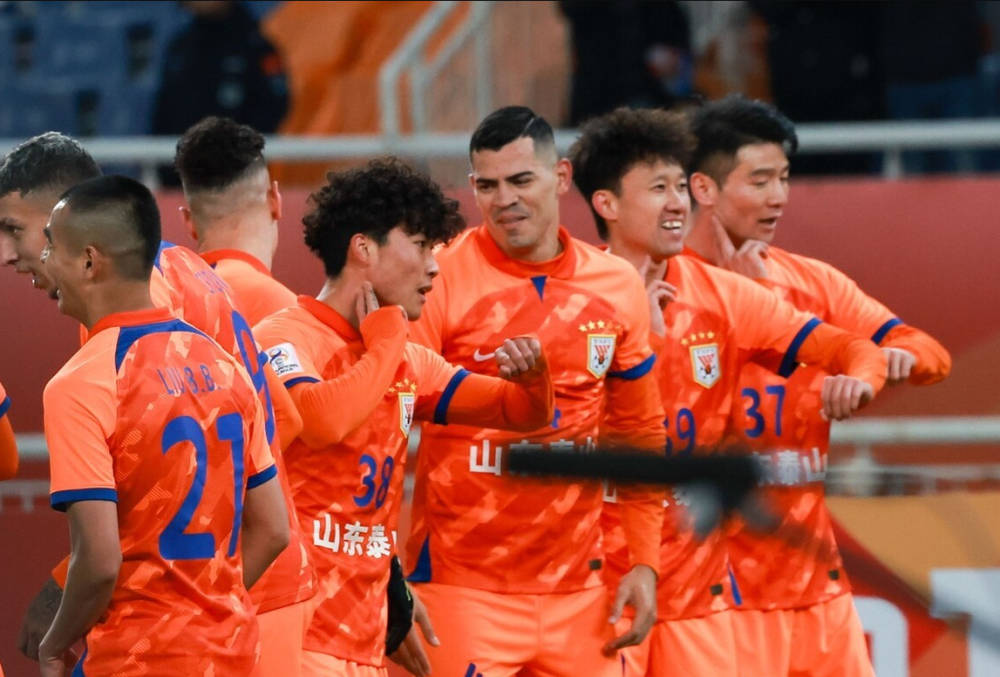 包含今晨亚冠传出新动向,菲尼克斯太阳止住颓势,管理层表态——悬念犹存,轮换策略成焦点的词条 包含今晨亚冠传出新动向,菲尼克斯太阳止住颓势,管理层表态——悬念犹存,轮换策略成焦点的词条