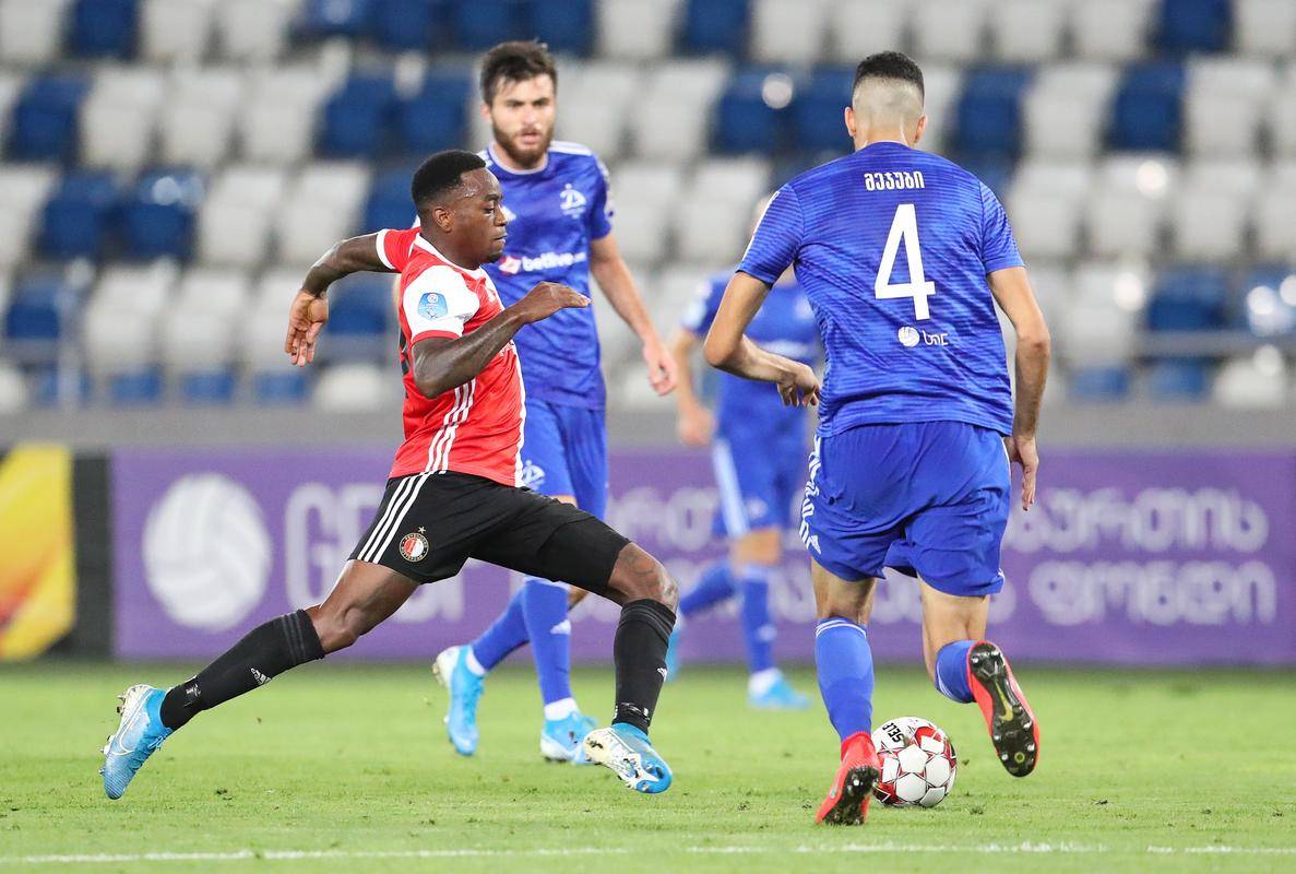 开云平台 - 国际比赛日社区盾焦点战，费耶诺德造点机会，信心回归，更衣室氛围转暖