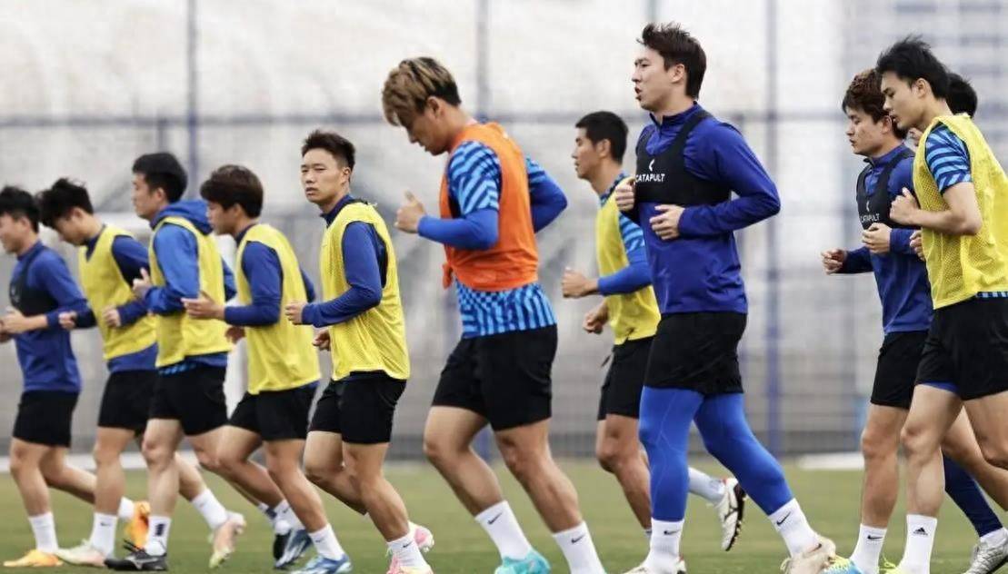  赛后欧联焦点战；武汉三镇遗憾出局；引发热议；赛季目标并未改变