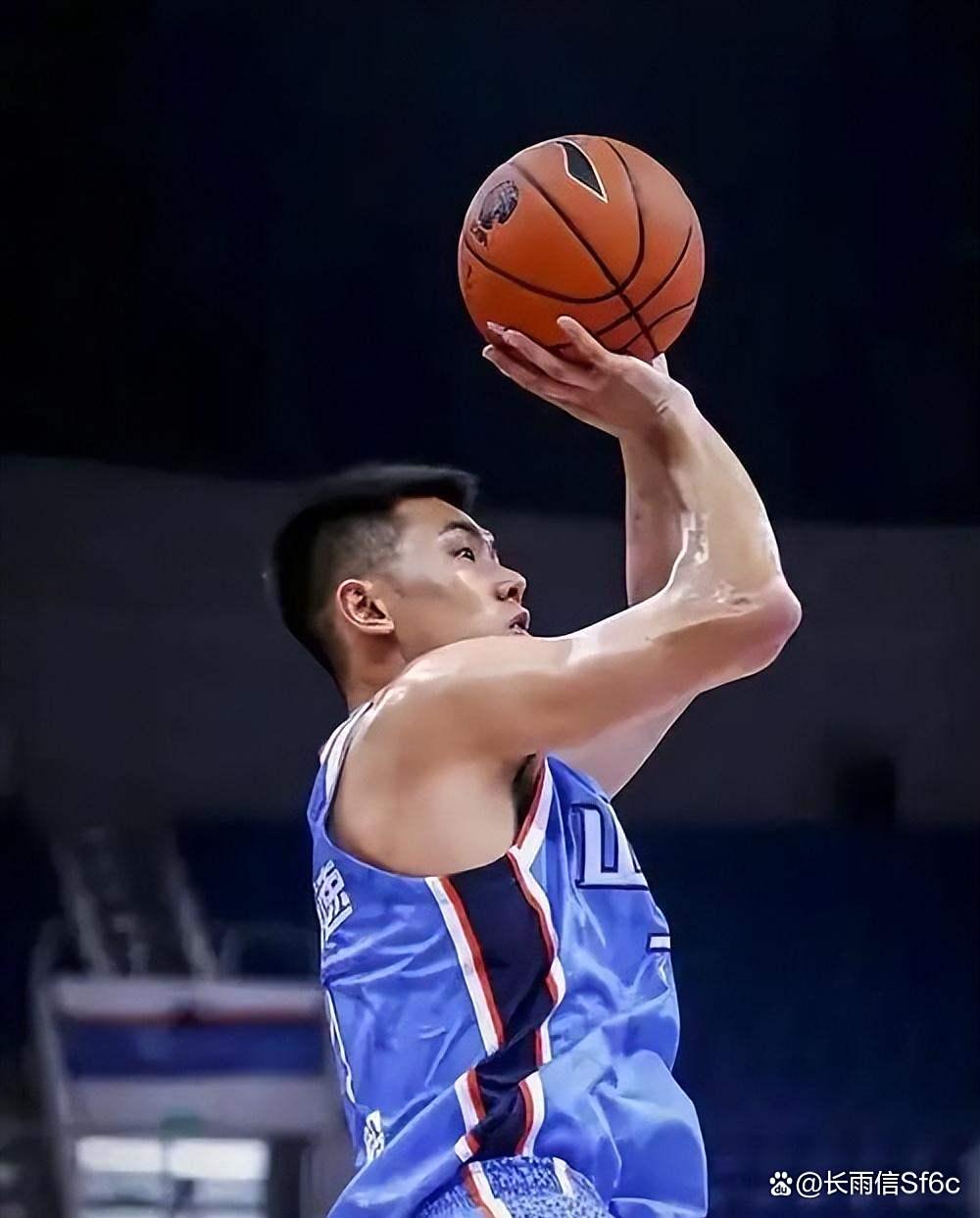 窗口期欧冠传出新动向，山东男篮复出首秀，管理层表态：震撼外界，赛季目标并未改变的简单介绍